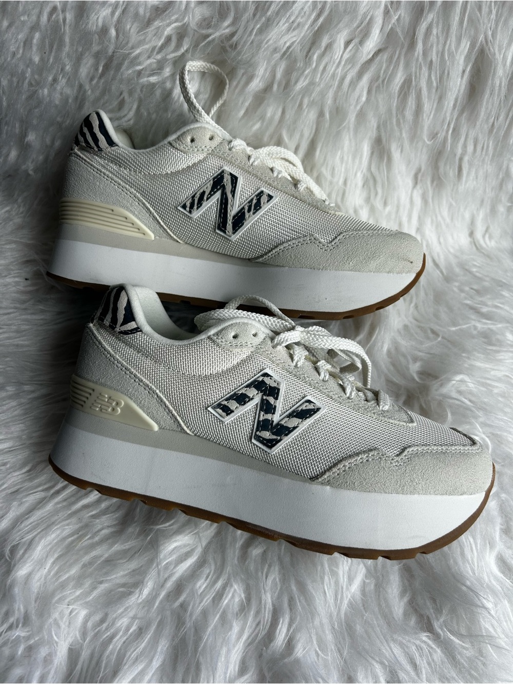 New Balance Platform Sneakers, like new!